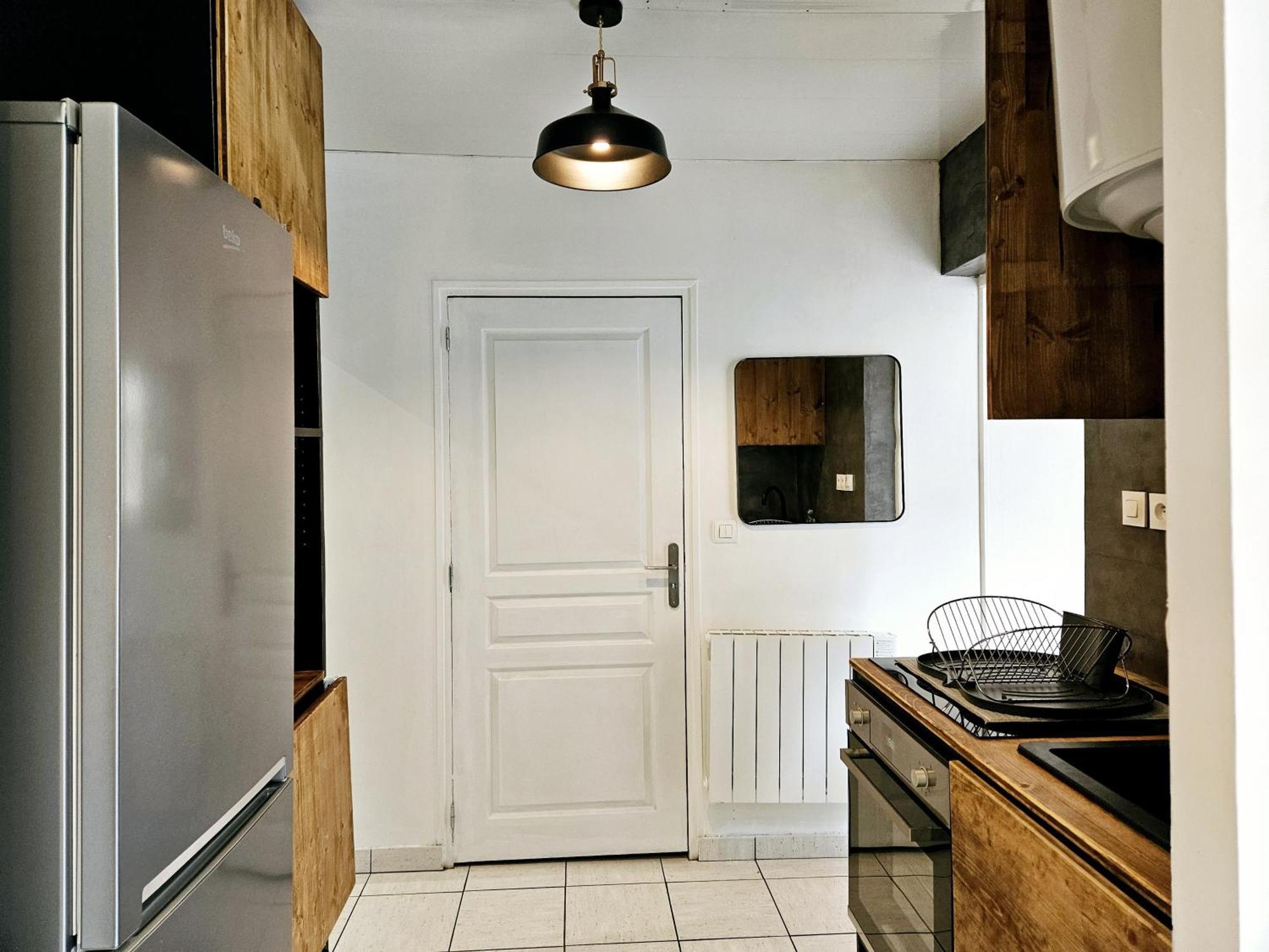 Refuge Urbain - Ideal Pro, Familles & Amis - Le Calme En Hypercentre - Wifi Haut Debit - Netflix - Machine A Laver - Gare, Cathedrale, Commerces, Restaurants & Transports En Commun A Moins De 10 Minutes A Pied Reims Eksteriør bilde