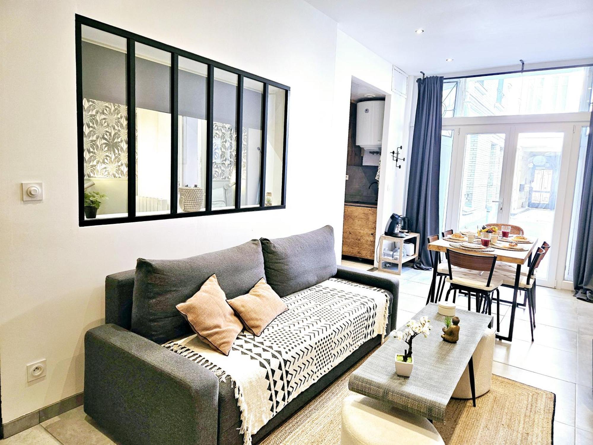 Refuge Urbain - Ideal Pro, Familles & Amis - Le Calme En Hypercentre - Wifi Haut Debit - Netflix - Machine A Laver - Gare, Cathedrale, Commerces, Restaurants & Transports En Commun A Moins De 10 Minutes A Pied Reims Eksteriør bilde